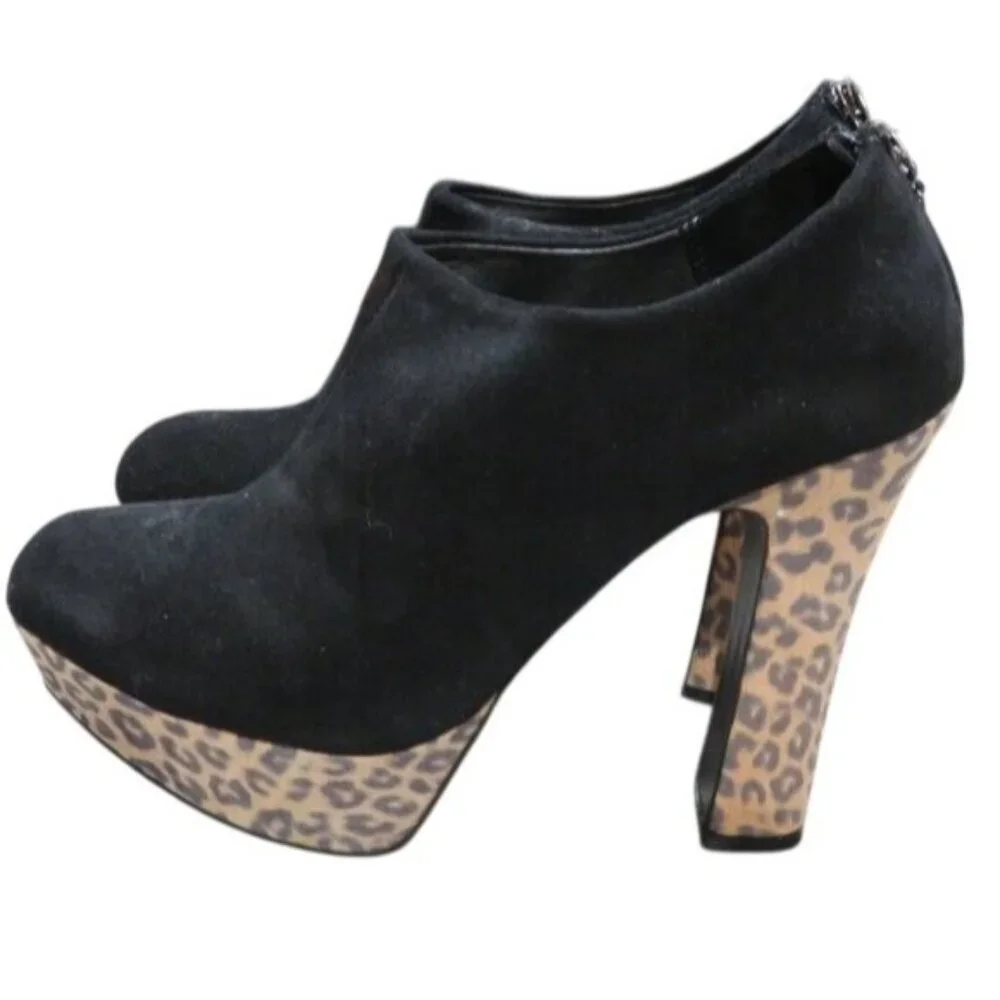 Envy Riva Black Italian Suede w/ leopard print chunky heel & platform booties 9